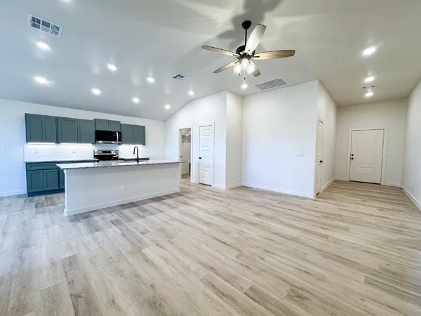 $1,650 | 6305 Virginia Avenue, Lubbock, TX 79407