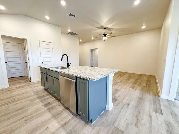 $1,650 | 6305 Virginia Avenue, Lubbock, TX 79407