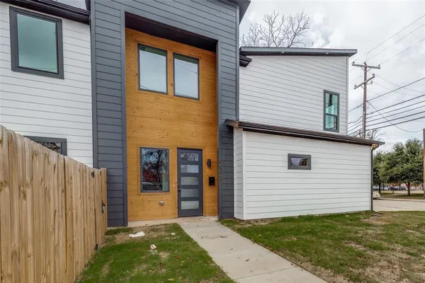 $2,499 | 6602 Bexar Street, Dallas, TX 75215