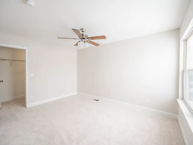 $374,900 | 2084 Kentland Drive, Romeoville, IL 60446