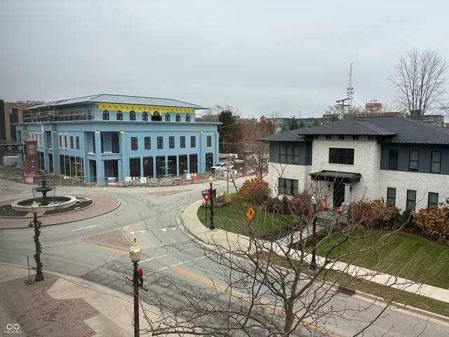 $3,200 | 420 West Main Street, Carmel, IN 46032