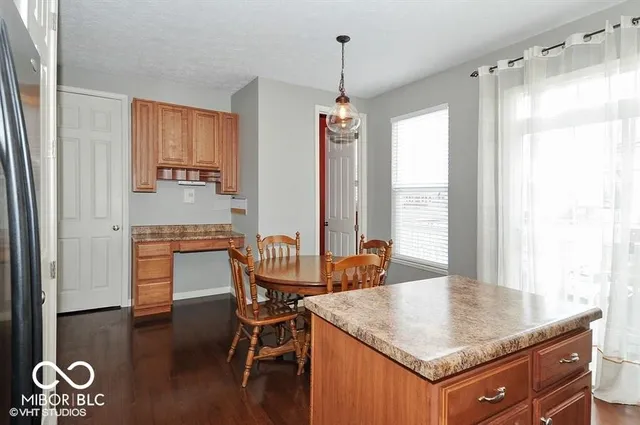 $3,200 | 420 West Main Street, Carmel, IN 46032