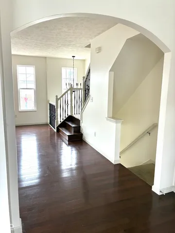 $3,200 | 420 West Main Street, Carmel, IN 46032