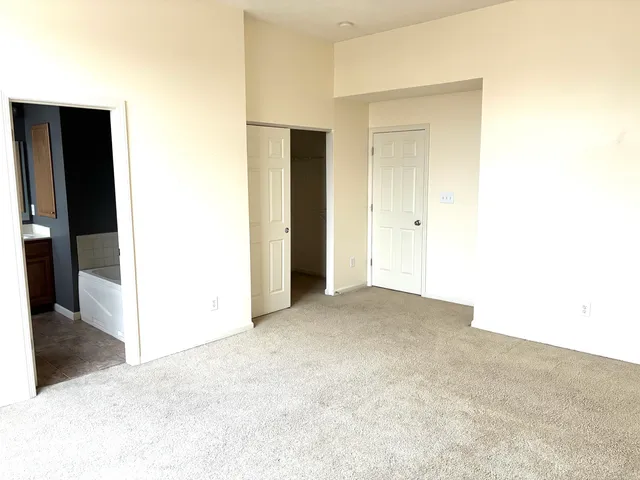 $3,200 | 420 West Main Street, Carmel, IN 46032