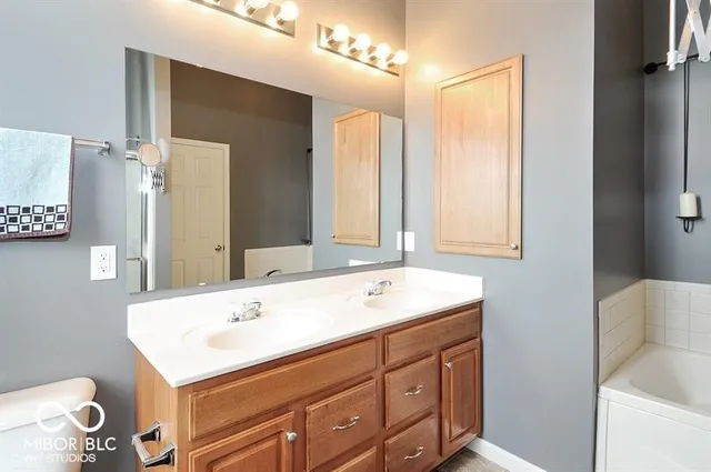 $3,200 | 420 West Main Street, Carmel, IN 46032