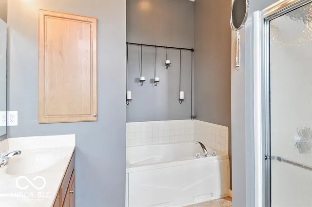 $3,200 | 420 West Main Street, Carmel, IN 46032