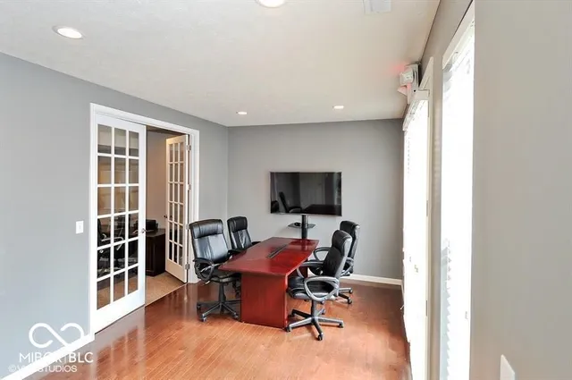 $3,200 | 420 West Main Street, Carmel, IN 46032