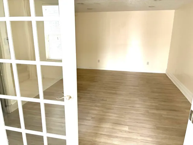 $3,200 | 420 West Main Street, Carmel, IN 46032