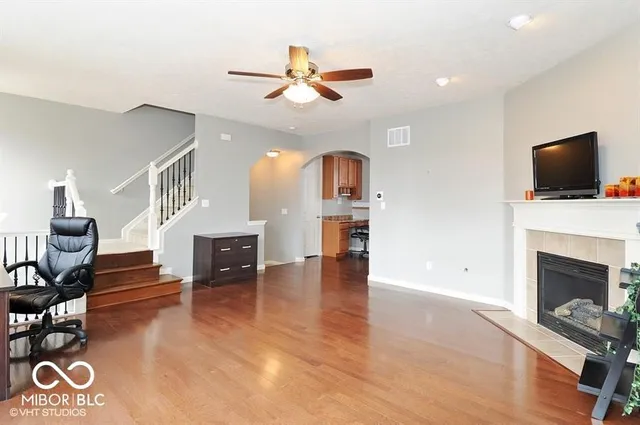 $3,200 | 420 West Main Street, Carmel, IN 46032