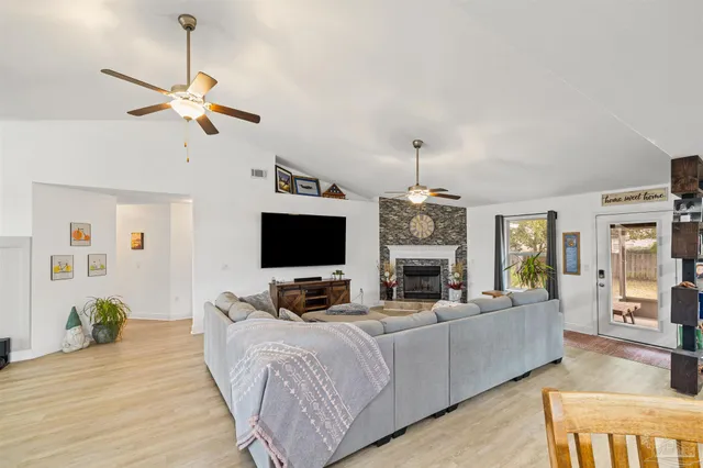 $564,000 | 1509 Woodlawn Way, Gulf Breeze, FL 32563