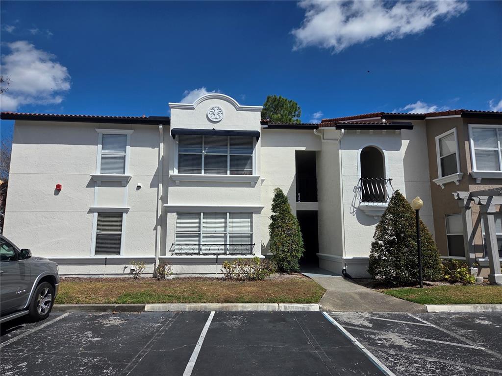 5112 Conroy Road, Unit 11 Orlando, FL 32811 - Photo 1 of 17