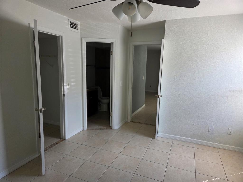 5112 Conroy Road, Unit 11 Orlando, FL 32811 - Photo 5 of 17