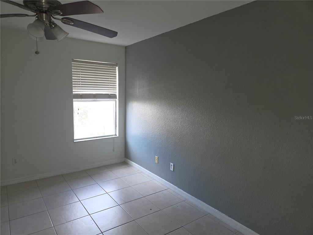 5112 Conroy Road, Unit 11 Orlando, FL 32811 - Photo 10 of 17