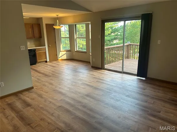 $142,000 | 195 Harvest Moon Court, Unit C, St. Peters, MO 63304