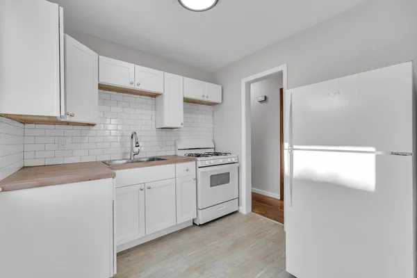 $1,600 | 11319 Tecumseh Avenue, Redford, MI 48239