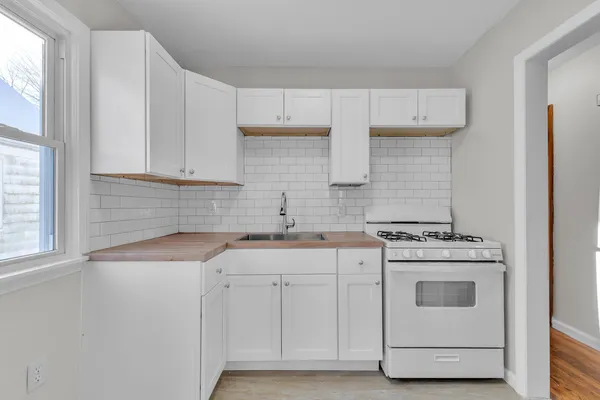 $1,600 | 11319 Tecumseh Avenue, Redford, MI 48239