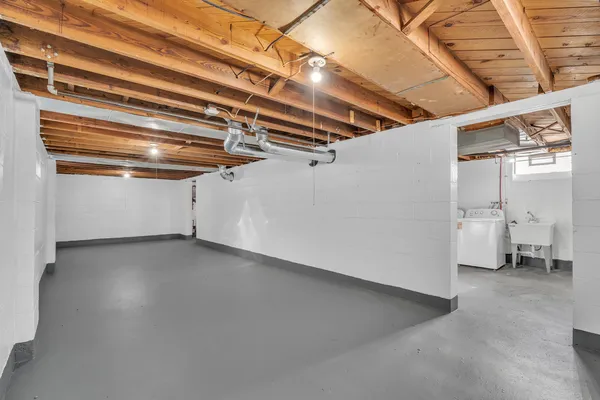 $1,600 | 11319 Tecumseh Avenue, Redford, MI 48239