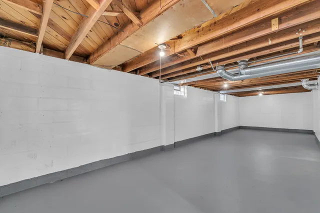 $1,600 | 11319 Tecumseh Avenue, Redford, MI 48239