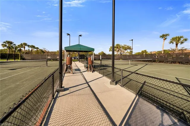 a view of building with yard