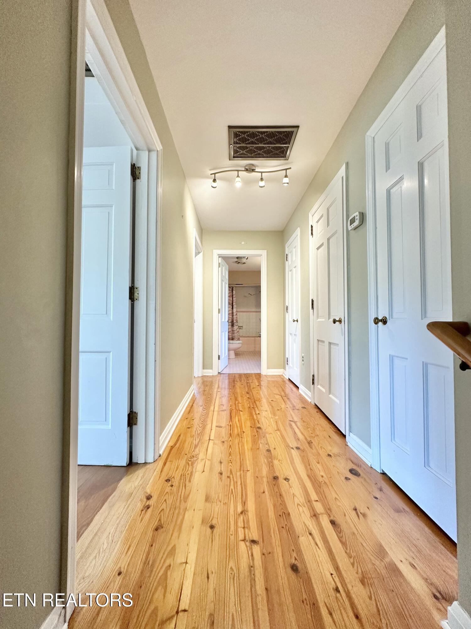 407 Eagle Bend Lane Clinton, TN 37716 - Photo 29 of 58 IMG_9291