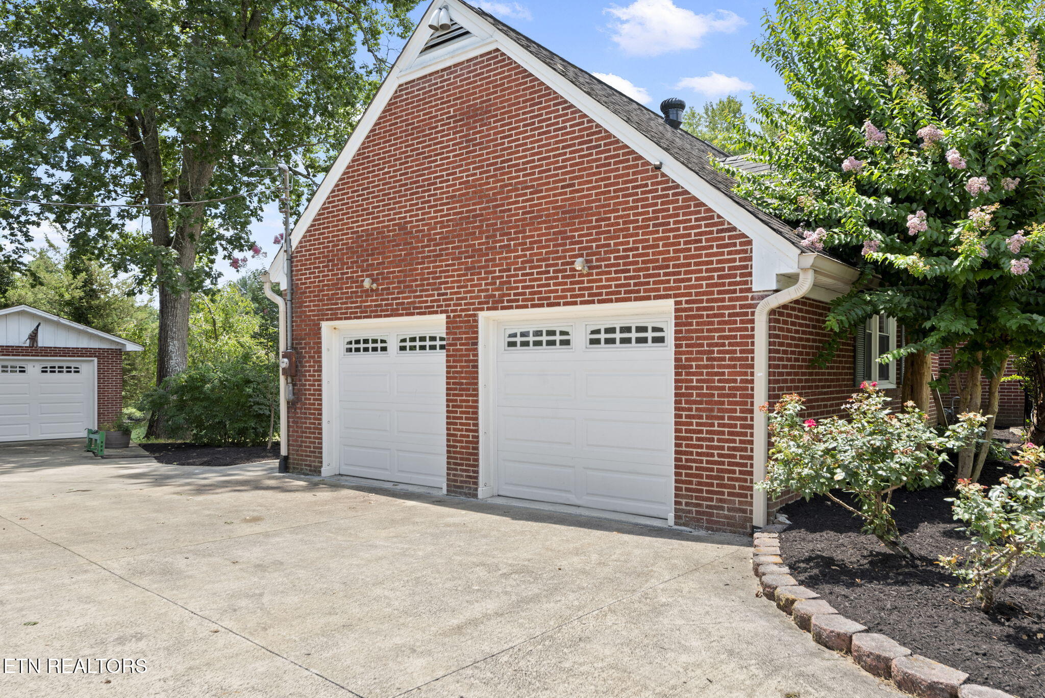 407 Eagle Bend Lane Clinton, TN 37716 - Photo 39 of 58 46-web-or-mls-EglBnd407 (15)