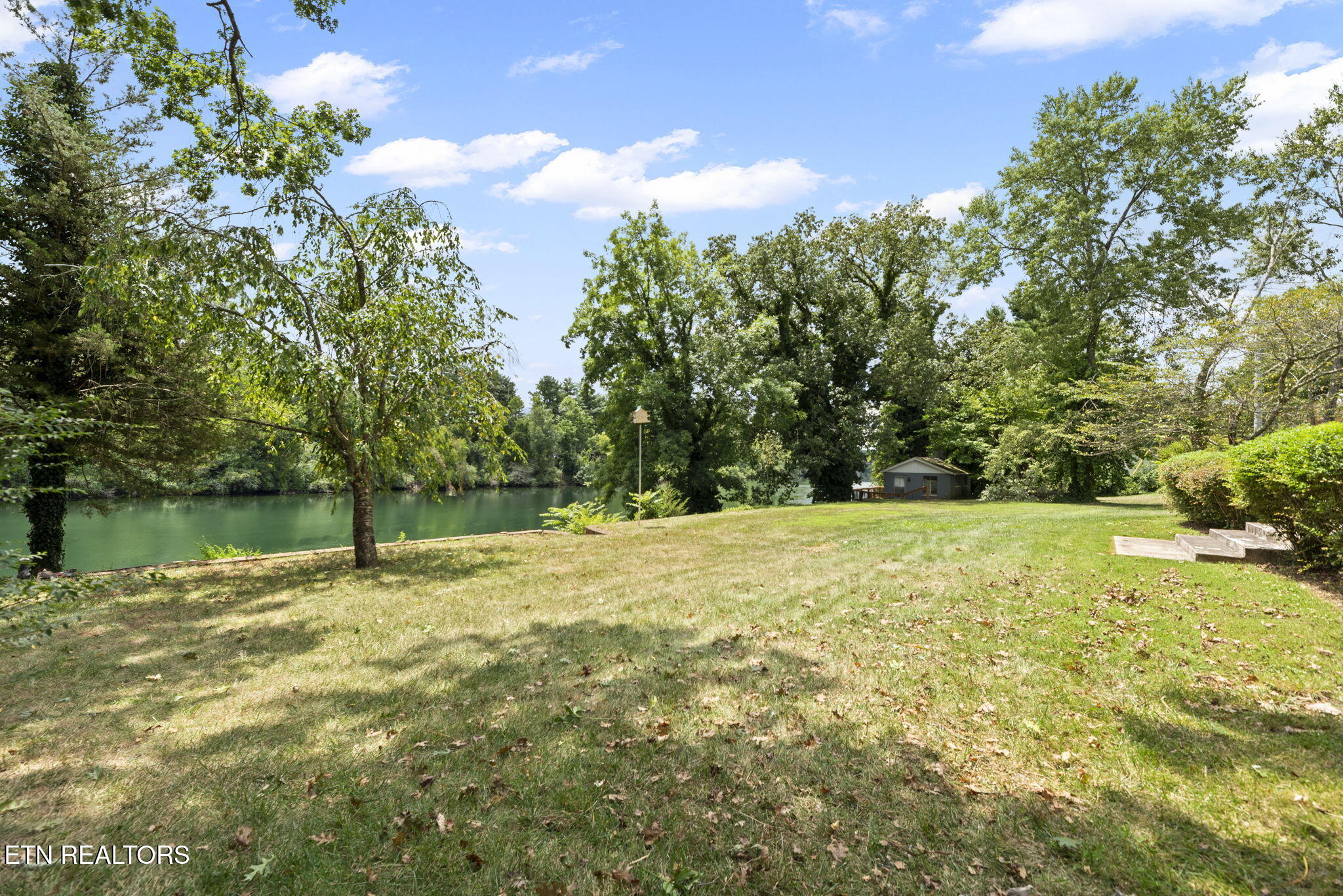 407 Eagle Bend Lane Clinton, TN 37716 - Photo 44 of 58 52-web-or-mls-EglBnd407 (30)