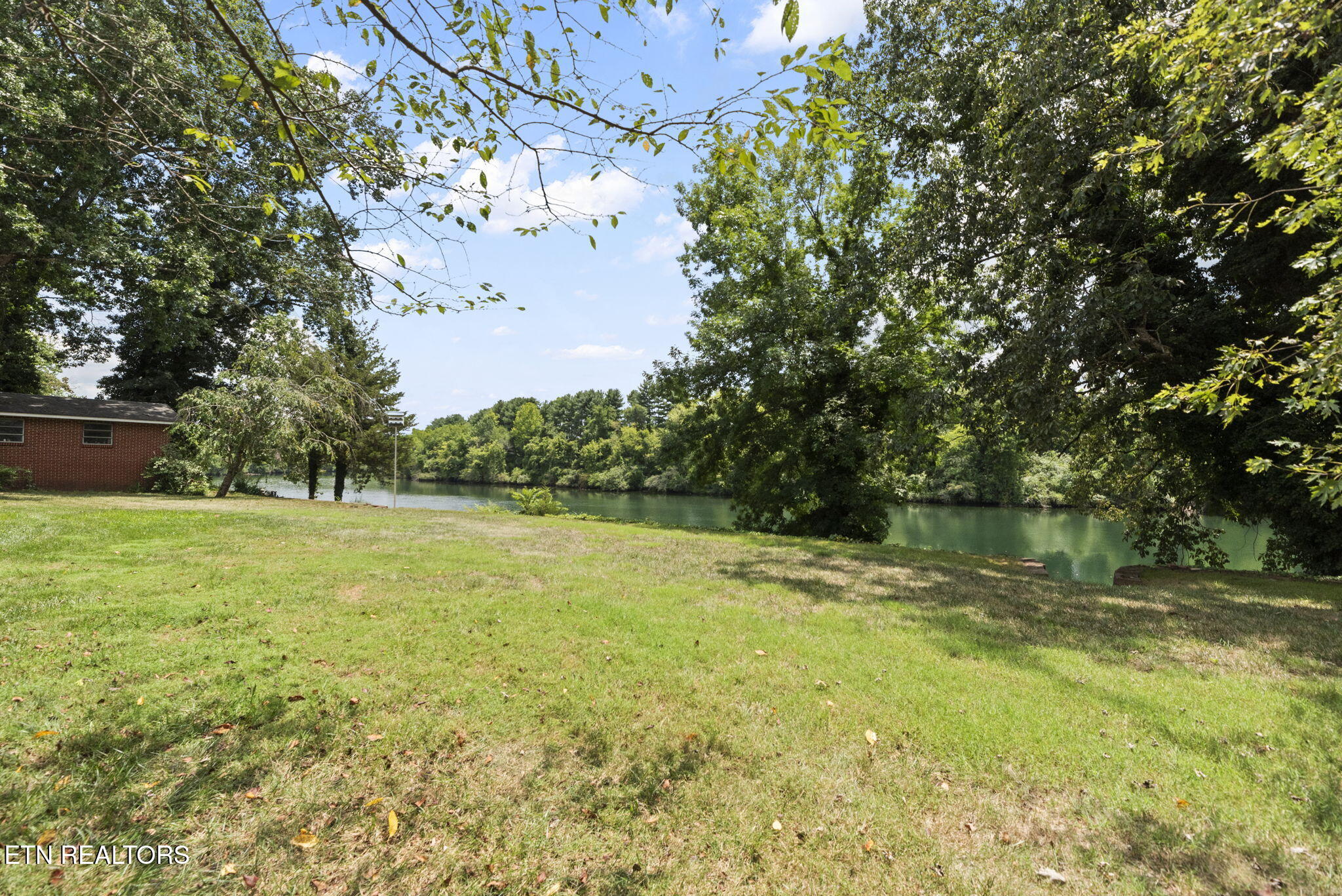 407 Eagle Bend Lane Clinton, TN 37716 - Photo 45 of 58 53-web-or-mls-EglBnd407 (32)
