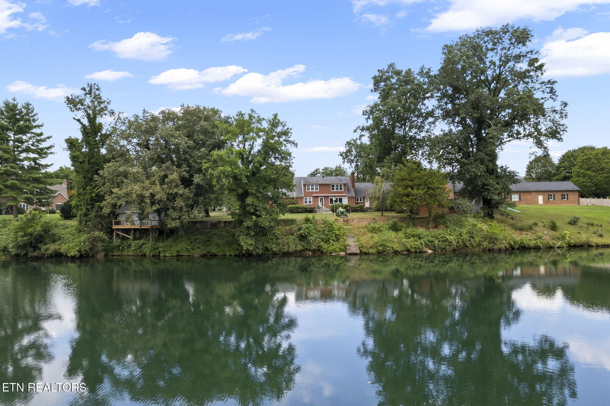 407 Eagle Bend Lane Clinton, TN 37716 - Photo 46 of 58 54-web-or-mls-DJI_0393