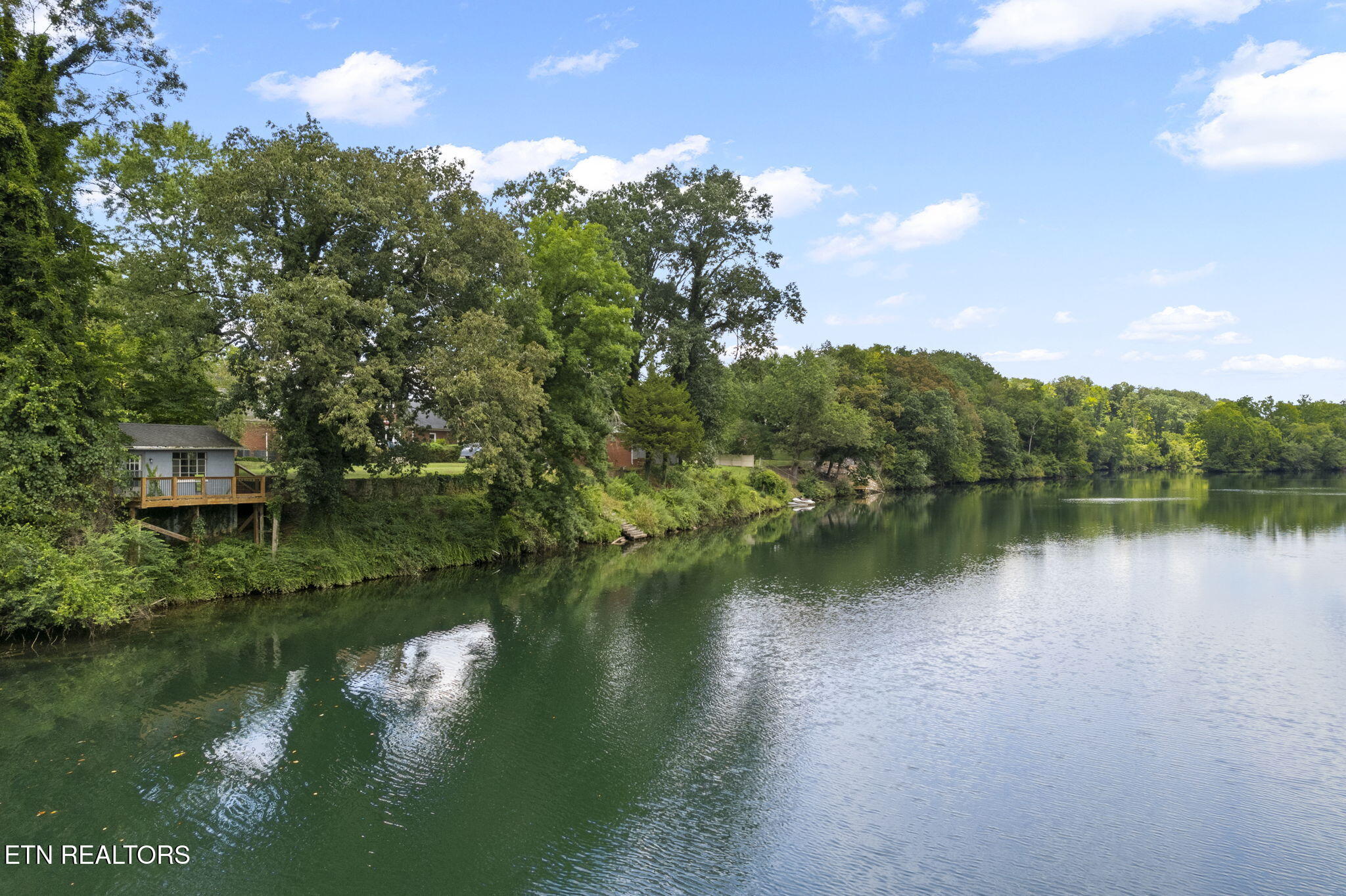 407 Eagle Bend Lane Clinton, TN 37716 - Photo 47 of 58 55-web-or-mls-DJI_0390