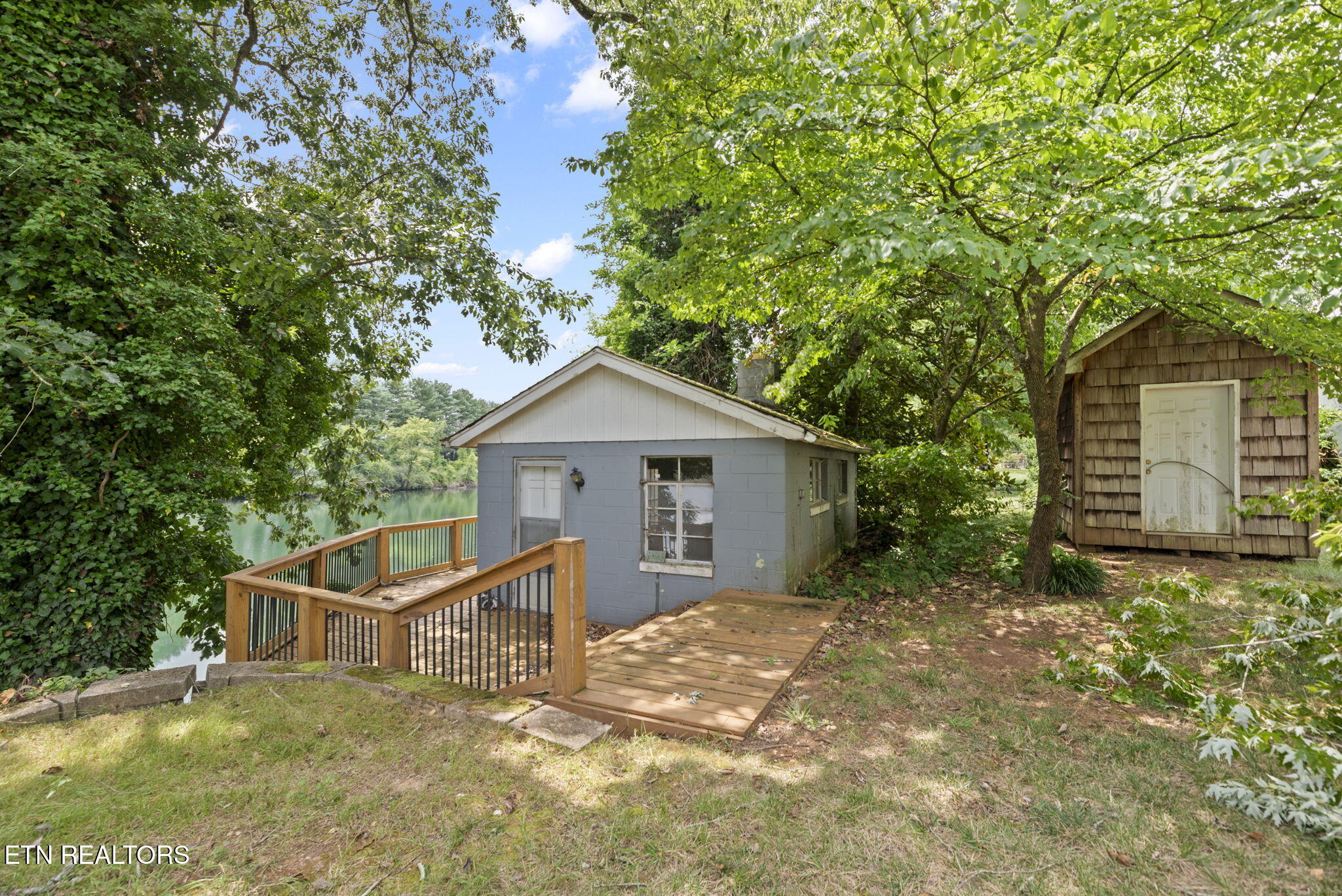 407 Eagle Bend Lane Clinton, TN 37716 - Photo 48 of 58 56-web-or-mls-EglBnd407 (36)