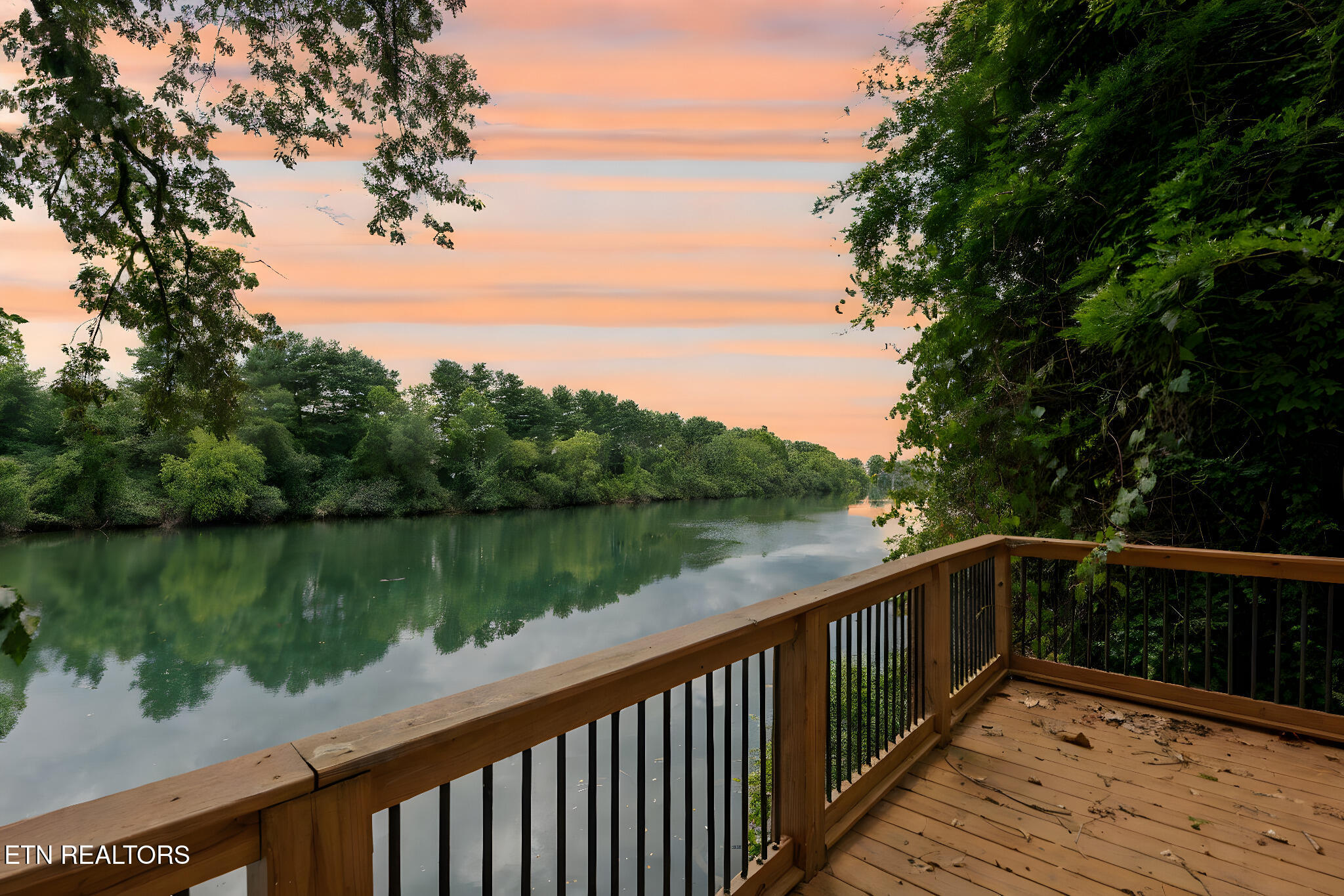 407 Eagle Bend Lane Clinton, TN 37716 - Photo 54 of 58 58-web-or-mls-EglBnd407 (42) day to dusk
