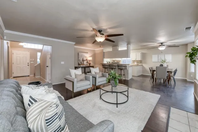 $465,000 | 5233 West Browning Avenue, Fresno, CA 93722