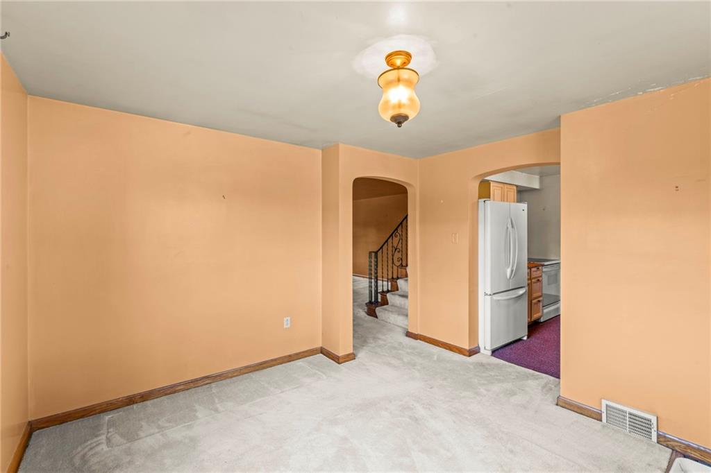 1484 Nine Eighty Road Canonsburg, PA 15317 - Photo 7 of 33 Dining Room 1484 Nine Eighty Road