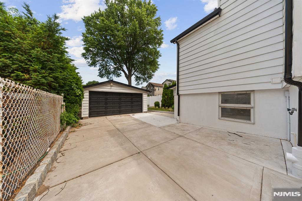 271 Travers Place Lyndhurst, NJ 07071 - Photo 47 of 50