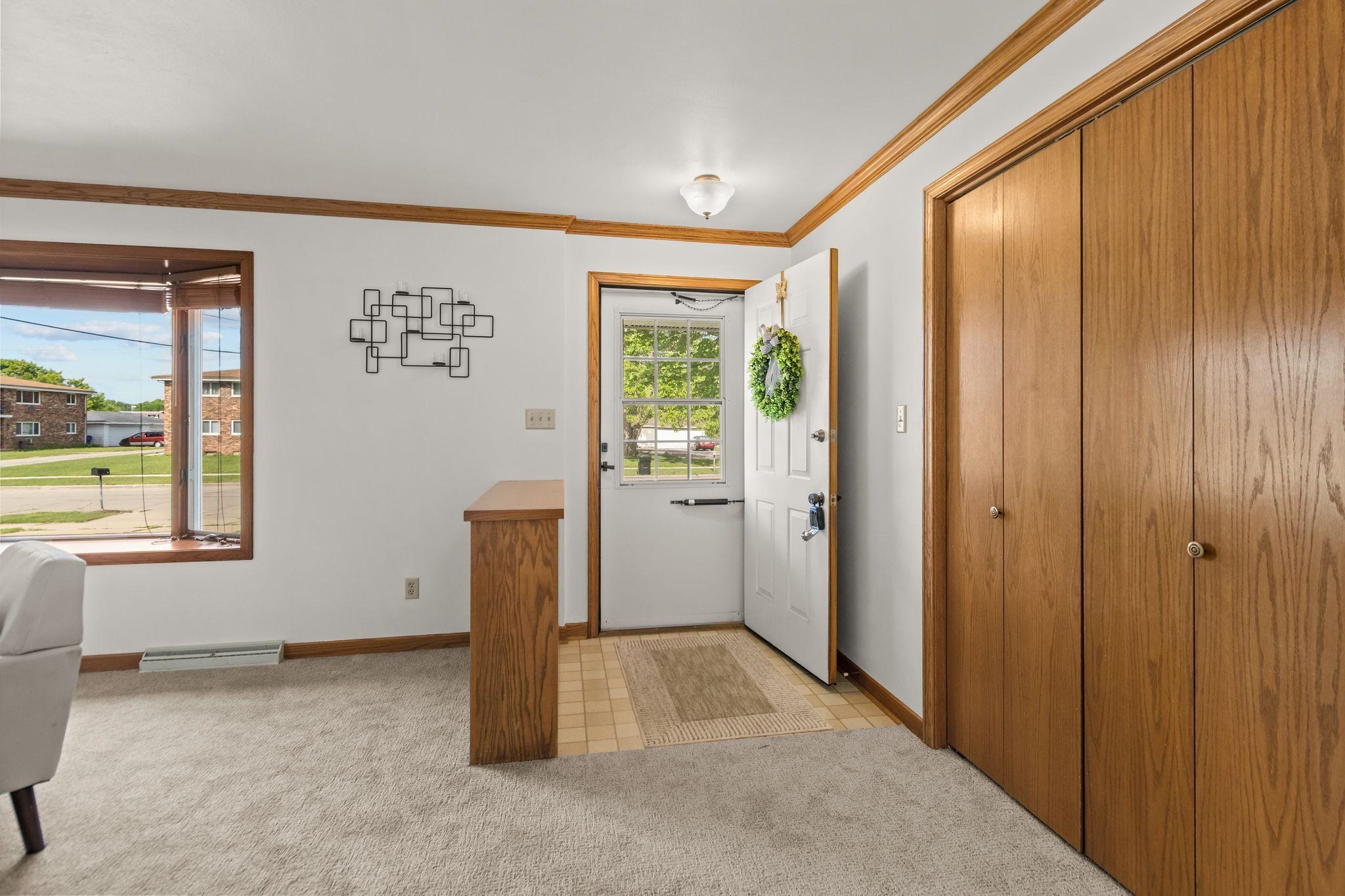 3300 North Lawe Street Appleton, WI 54911 - Photo 6 of 43