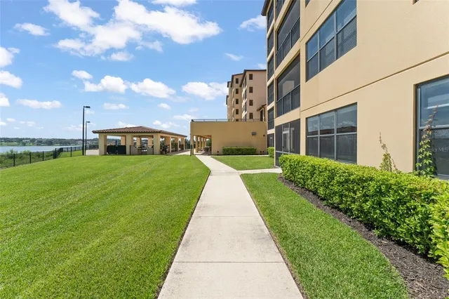 $459,000 | 16300 County Road 455, Unit 106, Montverde, FL 34756