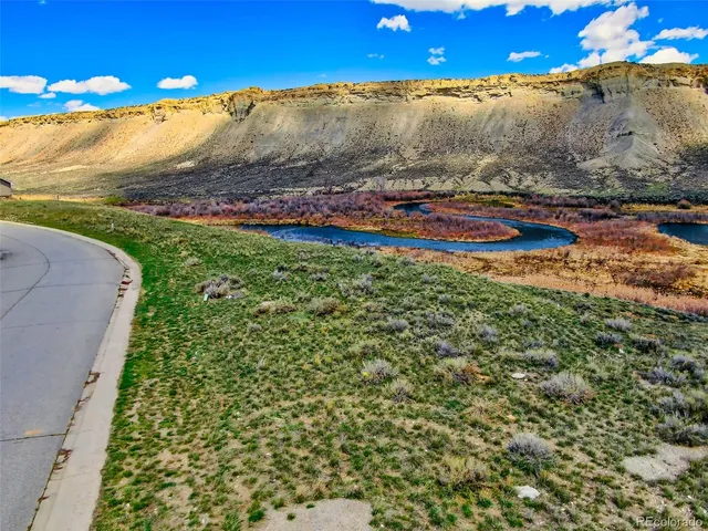 a view of an outdoor space and a yard