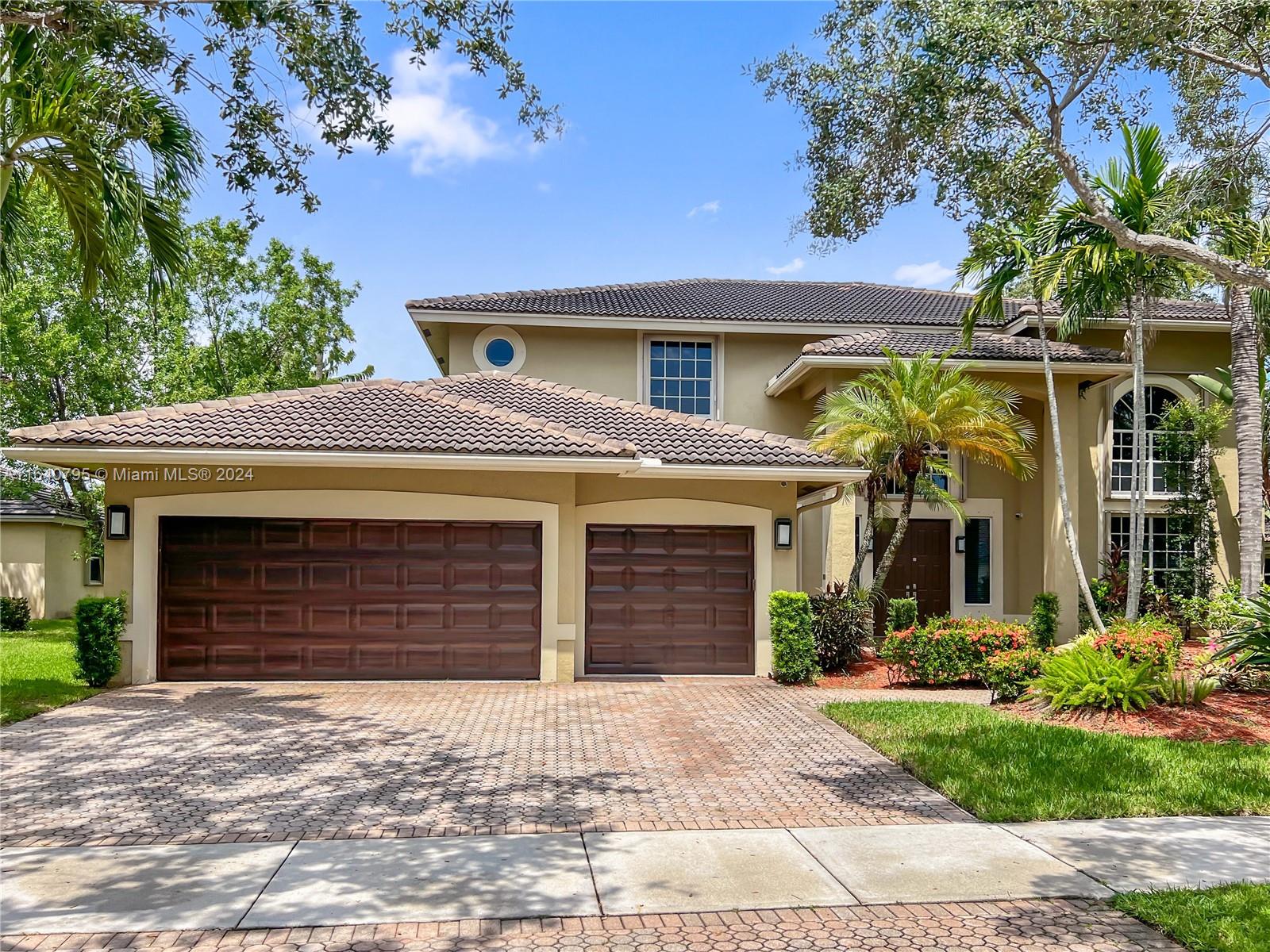 340 Mallard Road Weston, FL 33327 - Photo 1 of 44 Gallery Image 1