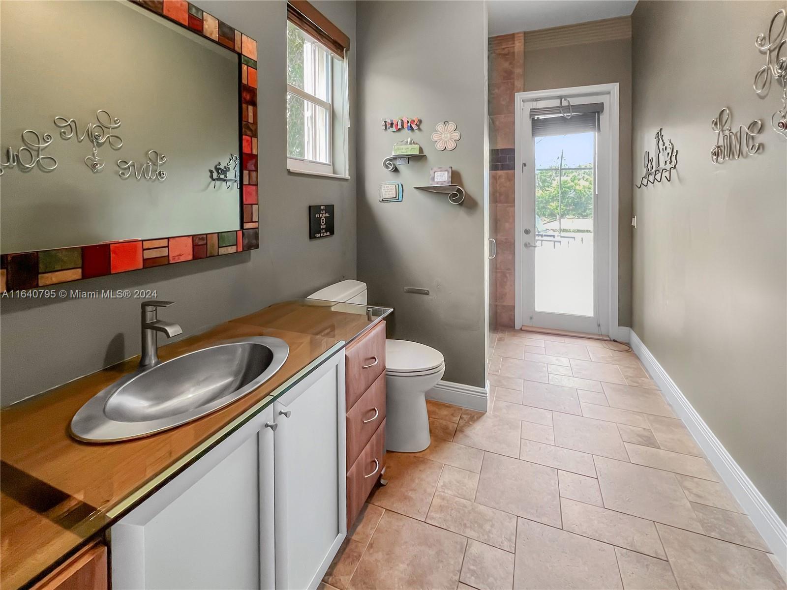 340 Mallard Road Weston, FL 33327 - Photo 13 of 44 Gallery Image 13