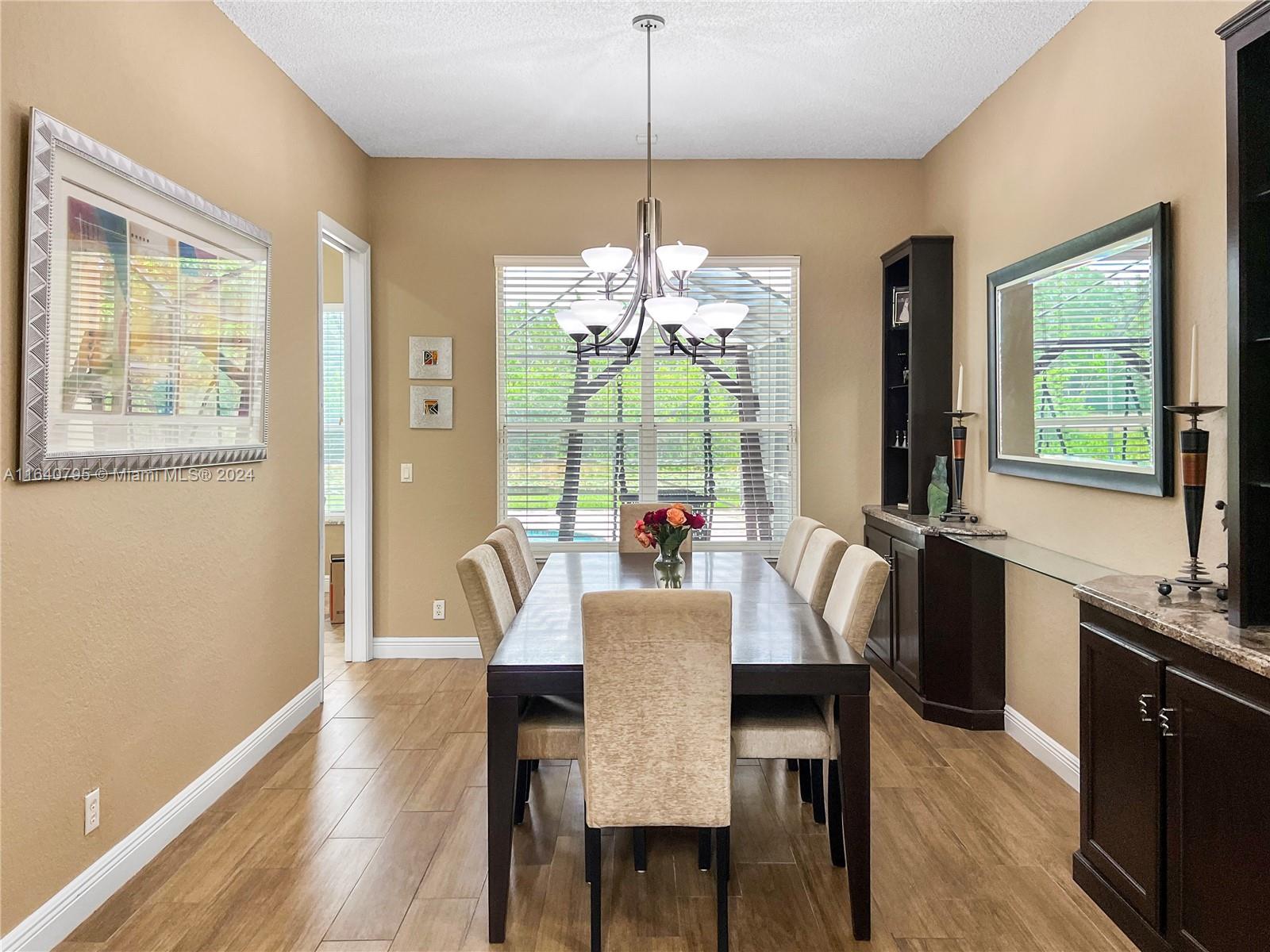 340 Mallard Road Weston, FL 33327 - Photo 15 of 44 Gallery Image 15