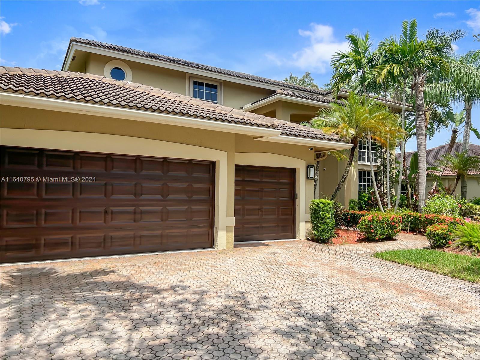 340 Mallard Road Weston, FL 33327 - Photo 2 of 44 Gallery Image 2