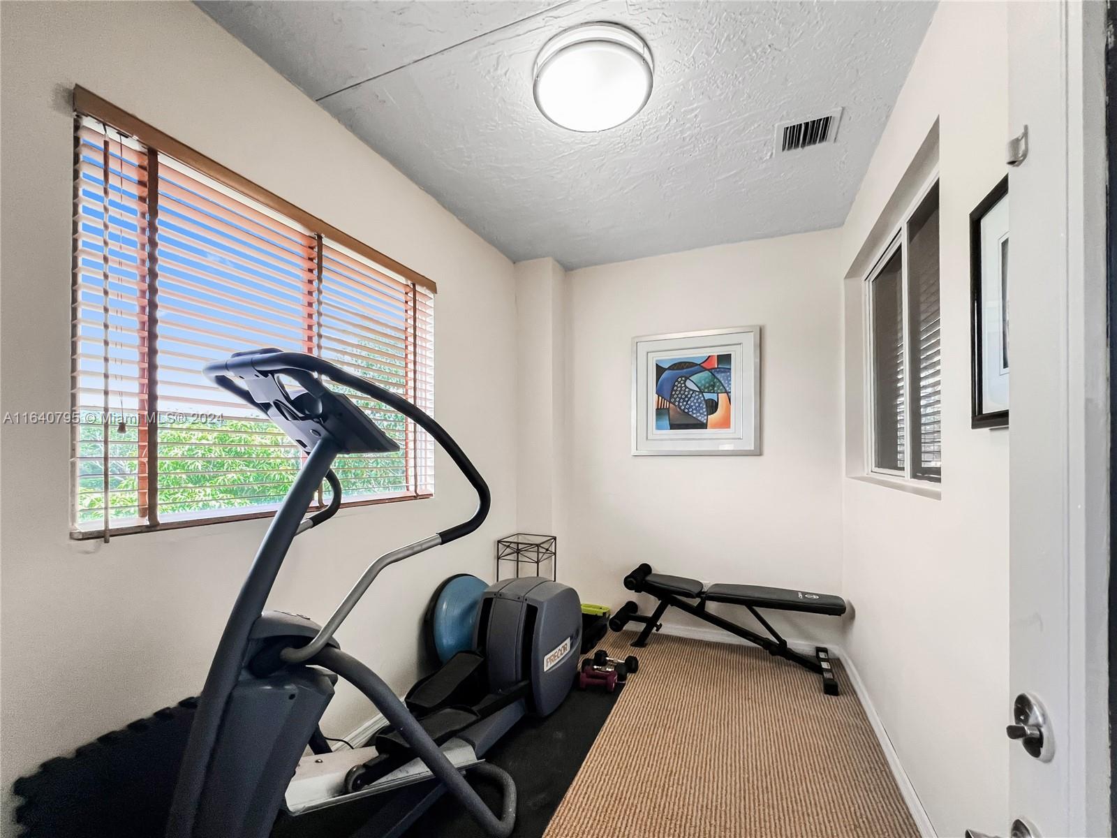 340 Mallard Road Weston, FL 33327 - Photo 31 of 44 Gallery Image 31