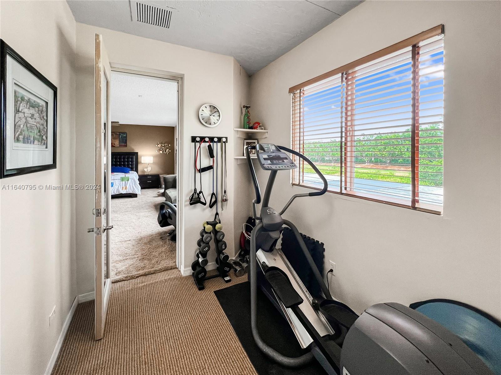 340 Mallard Road Weston, FL 33327 - Photo 32 of 44 Gallery Image 32