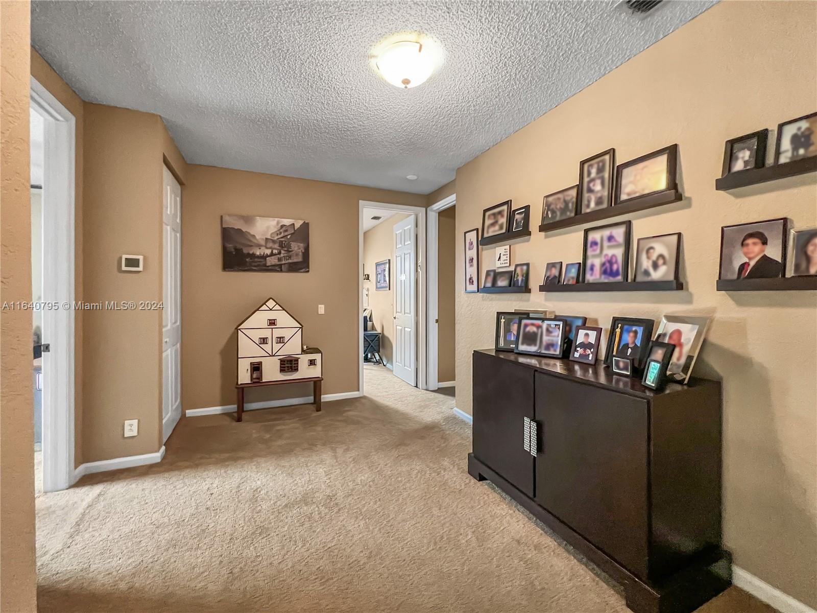 340 Mallard Road Weston, FL 33327 - Photo 35 of 44 Gallery Image 35