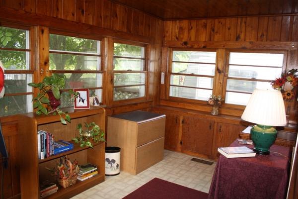 2457 Beacon Light Road Morrison, TN 37357 - Photo 12 of 18 A sunroom to enjoy all year long