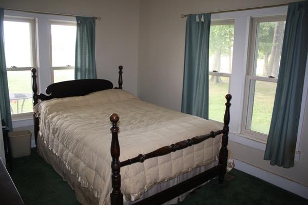 2457 Beacon Light Road Morrison, TN 37357 - Photo 9 of 18 10x12 Bedroom 2 with wardrobe closet