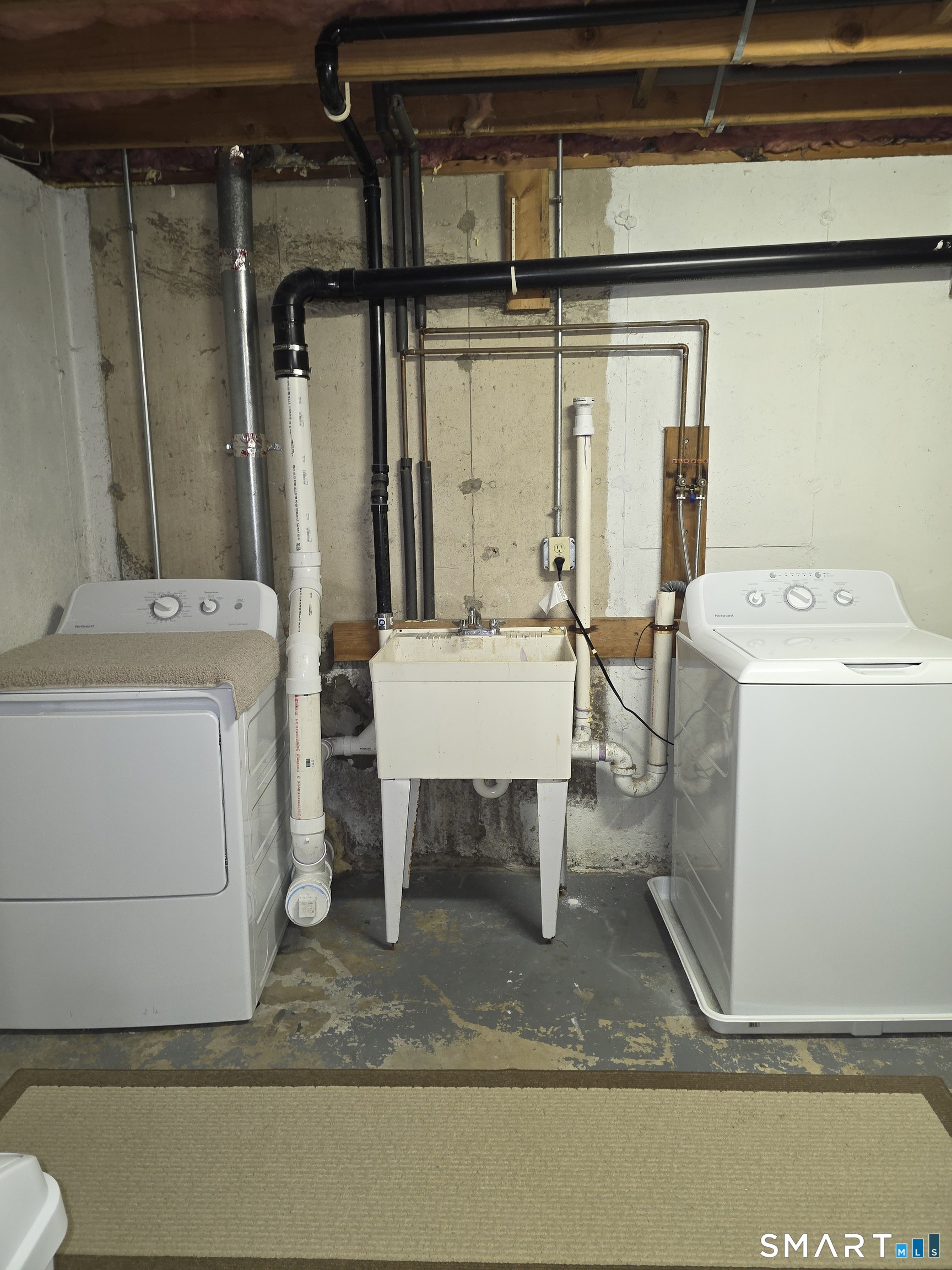 83 Chelsea Court Torrington, CT 06790 - Photo 37 of 39