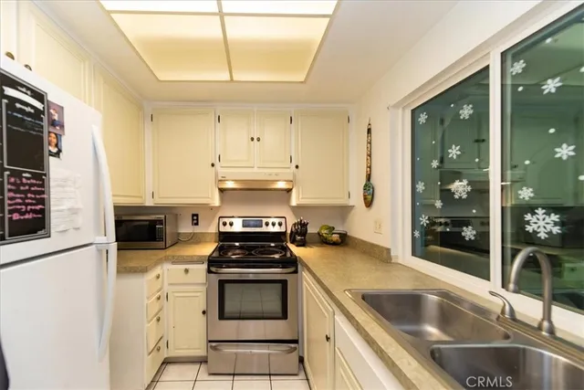 $499,999 | 5359 Caminito Mindy, San Diego, CA 92105