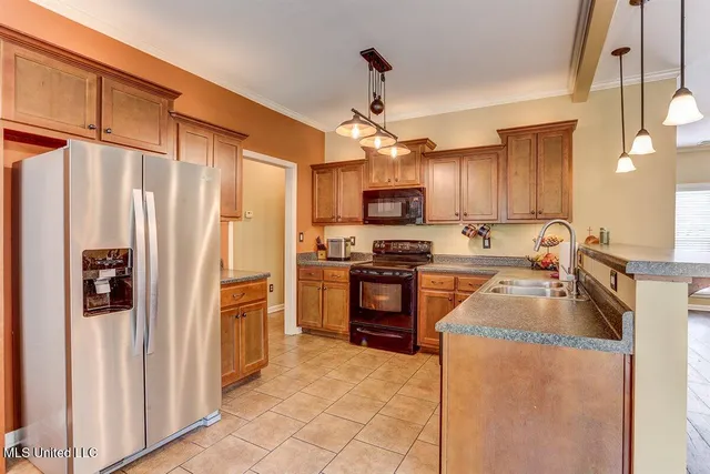 $312,900 | 163 Fairway Trace Drive, Hernando, MS 38632