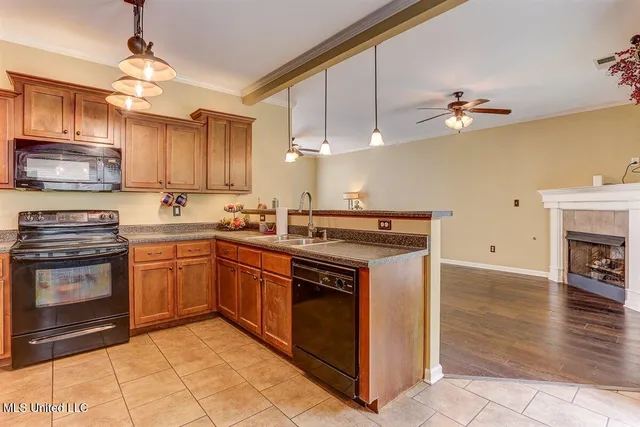 $312,900 | 163 Fairway Trace Drive, Hernando, MS 38632